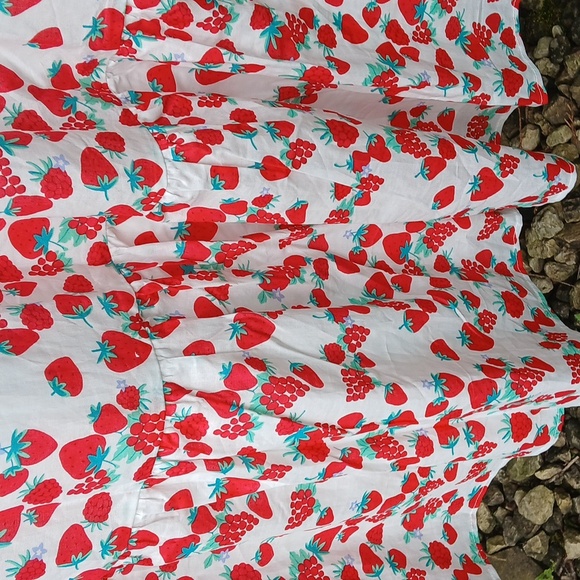 NWT Betsey Johnson 100% cotton slip on strawberry Maxi Dress Sz S - Picture 16 of 16